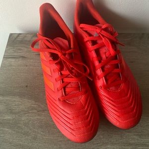 Ladies soccer cleats